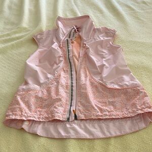 Lululemon windbreaker sleeveless jacket.